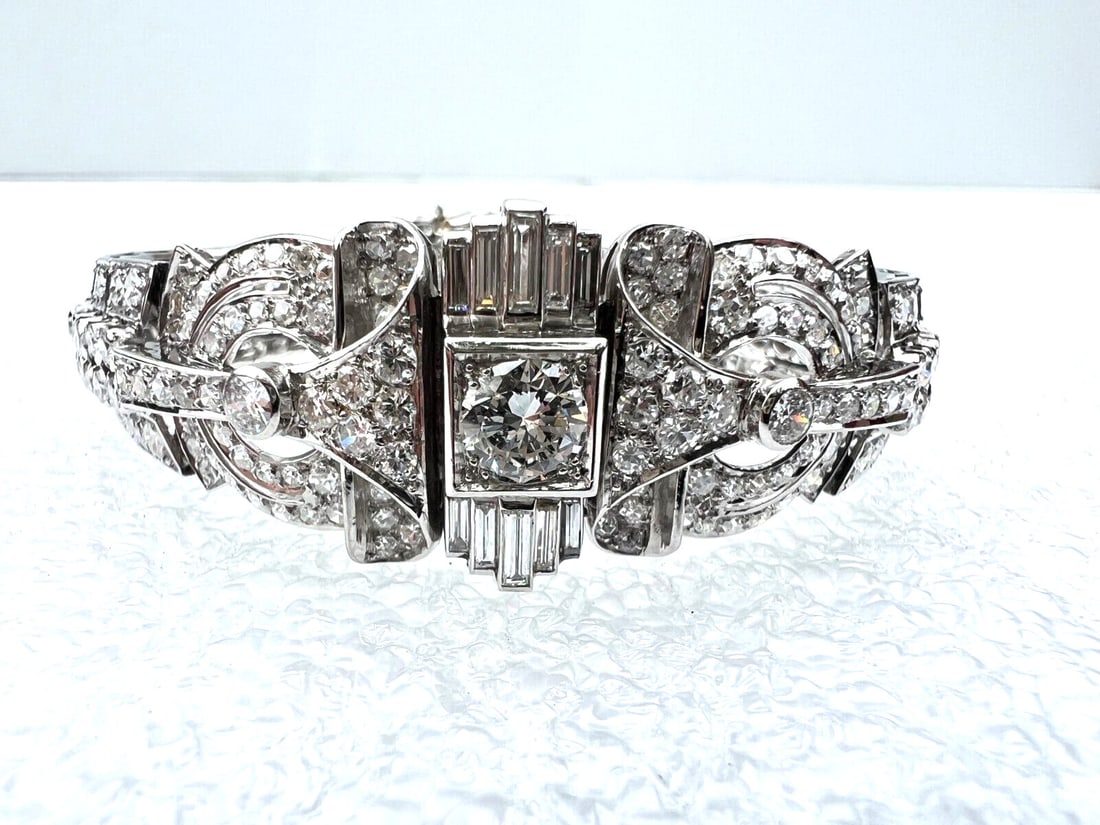 French Art Deco Platinum Diamond Bracelet 0.90 ct Center 16 ct F VS (1 of 16)