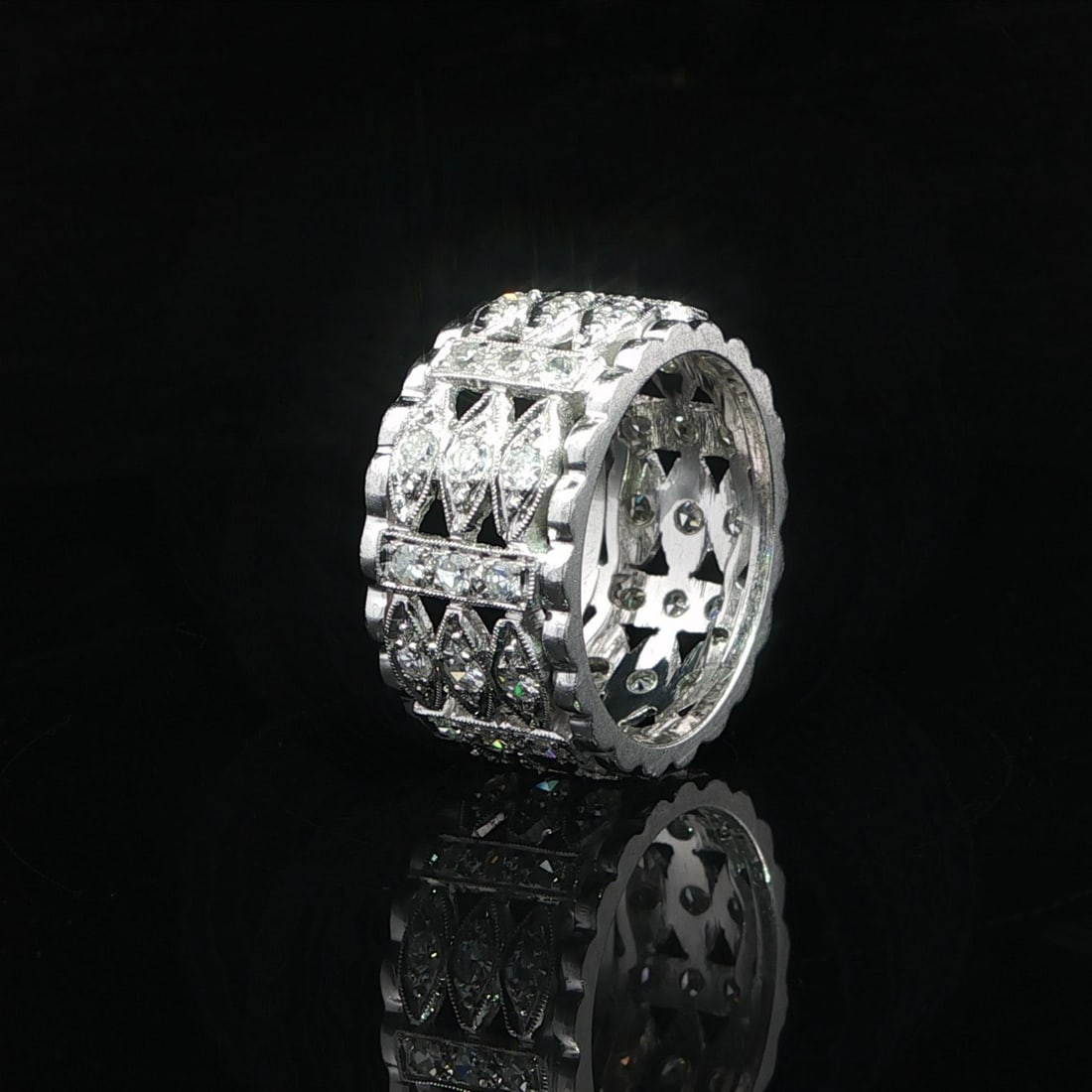 Platinum Eternity Band with 0.90ct Diamonds Scalloped Design Size 6: Platinum Eternity Band with 0.90ct Diamonds Scalloped Design Size 6 This vintage mid-century eternity band features approximately 0.90 carats of natural, round old single cut white diamonds, pave set