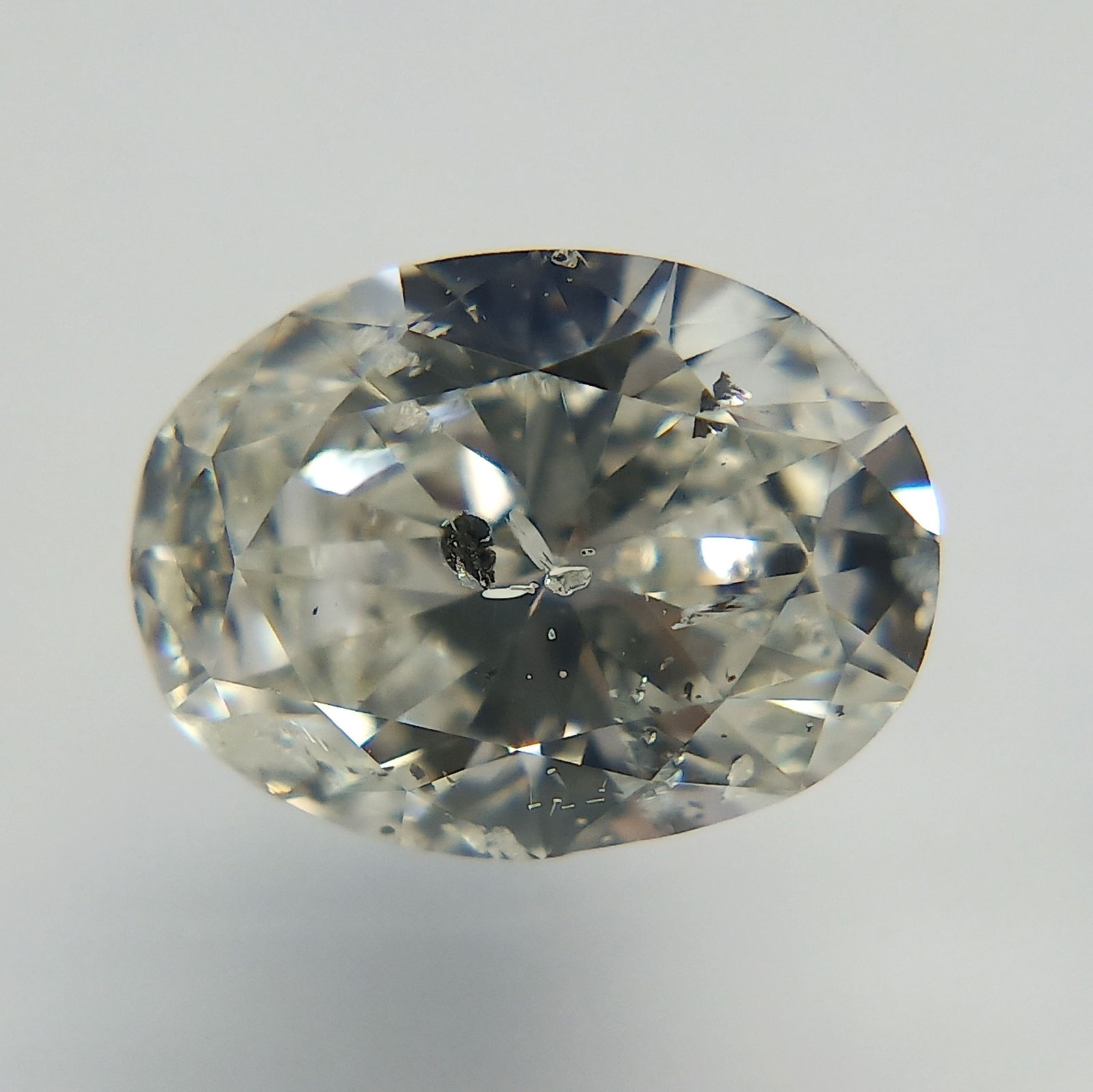 Loose Diamond - OVAL 1.0ct I I1: Loose Diamond - OVAL 1.0ct I I1 Source: Natural Shape: OVAL Carats: 1.0 Color: I Clarity: I1 Certification: IGI Video: Video Link PLEASE NOTE: Framed, Large, or heavy items do not have shipping