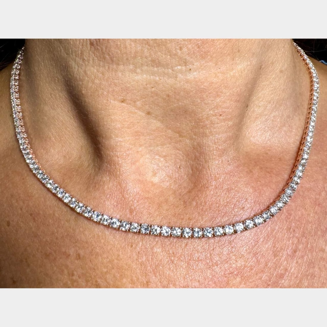 14K Rose Gold Diamond Tennis Necklace 10.40 Ct 136 Diamonds: 14K Rose Gold Diamond Tennis Necklace 10.40 Ct 136 Diamonds This stunning 14K Rose Gold Tennis Necklace features a total of 136 sparkling diamonds, collectively weighing approximately 10.40 carats. Th