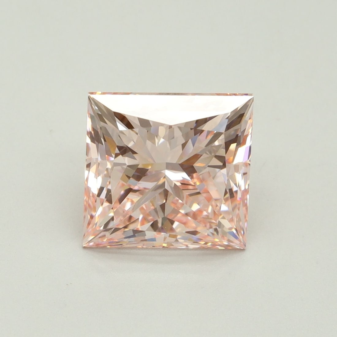 Loose Diamond - PRINCESS 4.31ct Fancy Intense Pink VVS2: Loose Diamond - PRINCESS 4.31ct Fancy Intense Pink VVS2 Source: This is a real non-mined Diamond that has been grown in a lab Shape: PRINCESS Carats: 4.31 Color: Fancy Intense Pink Certification: IGI