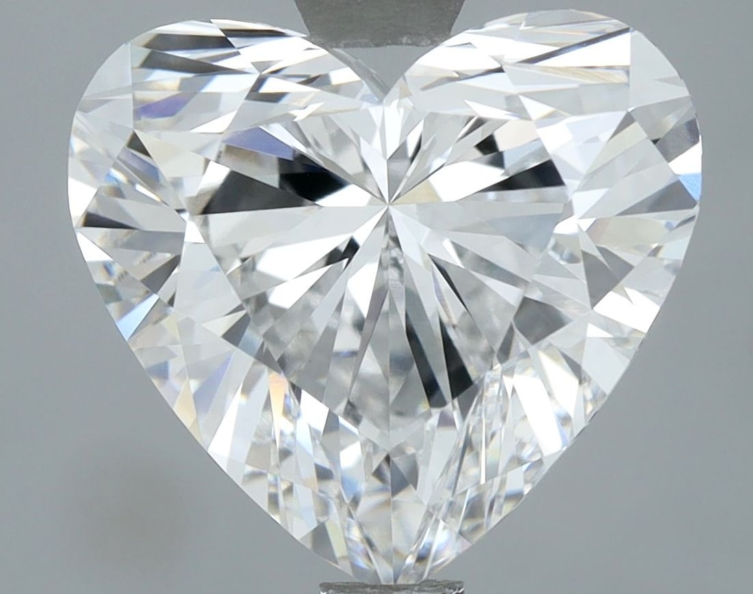 Loose Diamond - HEART 2.65ct D VVS2: Loose Diamond - HEART 2.65ct D VVS2 Source: This is a real non-mined Diamond that has been grown in a lab Shape: HEART Carats: 2.65 Color: D Clarity: VVS2 Certification: IGI Video: