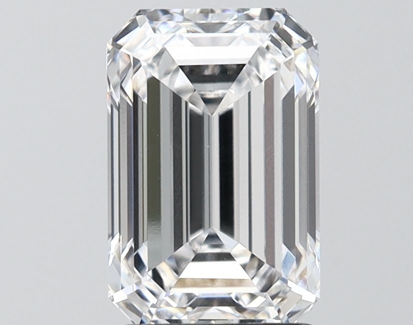 Loose Diamond - EMERALD 2.54ct D VVS2: Loose Diamond - EMERALD 2.54ct D VVS2 Source: This is a real non-mined Diamond that has been grown in a lab Shape: EMERALD Carats: 2.54 Color: D Clarity: VVS2 Certification: IGI Video: