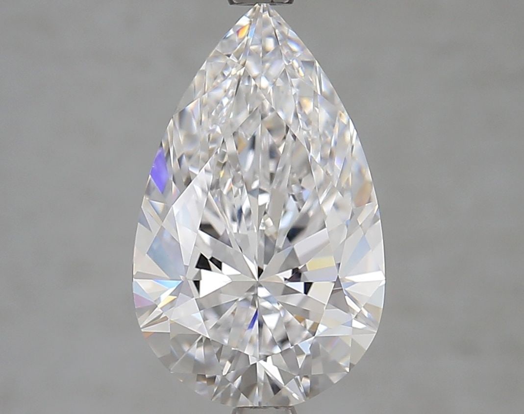 Loose Diamond - PEAR 3.51ct D IF: Loose Diamond - PEAR 3.51ct D IF Source: This is a real non-mined Diamond that has been grown in a lab Shape: PEAR Carats: 3.51 Color: D Clarity: IF Certification: IGI Video: