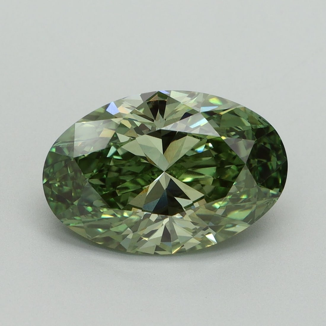 Loose Diamond - OVAL 4.02ct Fancy Vivid Green VS1: Loose Diamond - OVAL 4.02ct Fancy Vivid Green VS1 Source: This is a real non-mined Diamond that has been grown in a lab Shape: OVAL Carats: 4.02 Color: Fancy Vivid Green Certification: IGI Video: