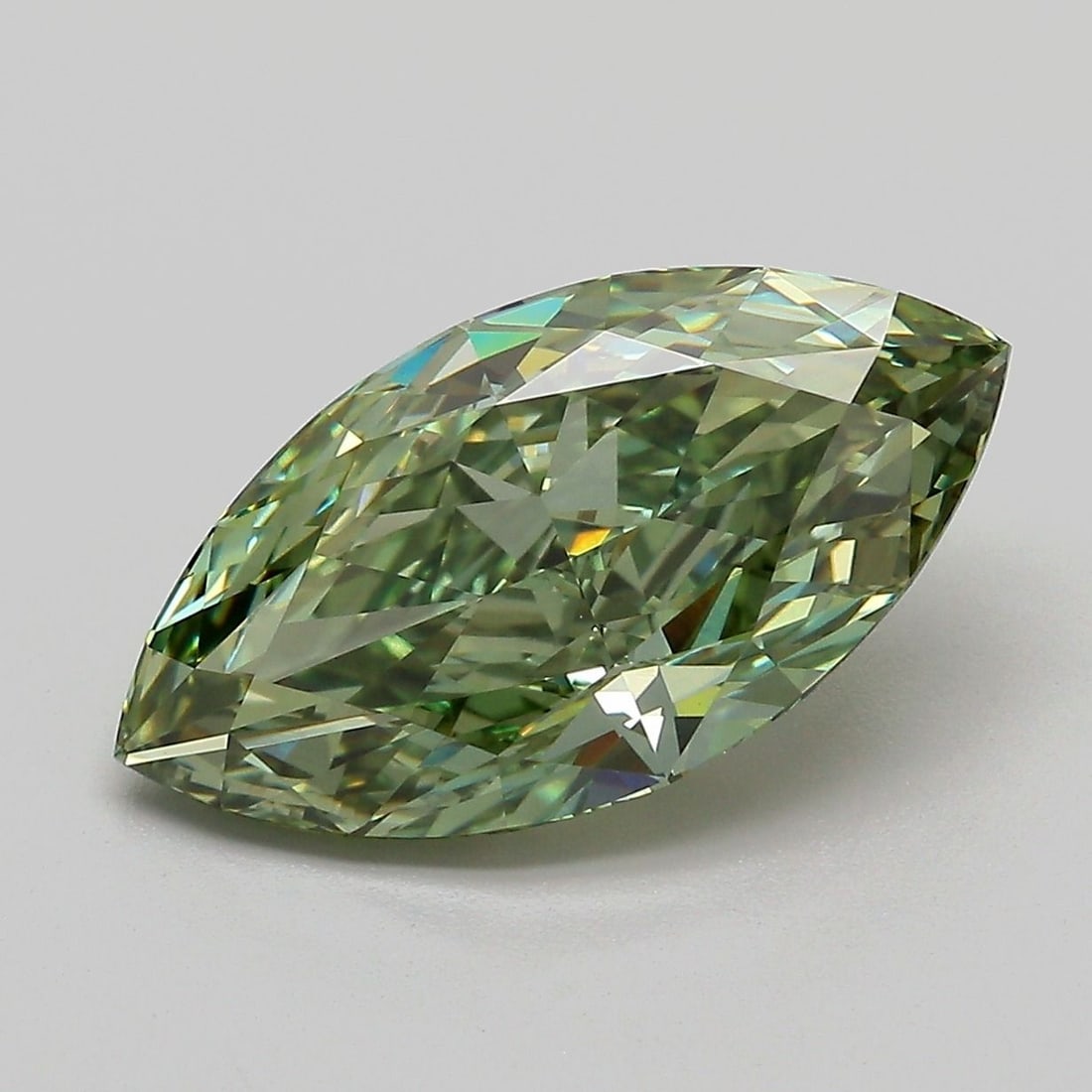 Loose Diamond - MARQUISE 4.06ct Fancy Vivid Green VVS2: Loose Diamond - MARQUISE 4.06ct Fancy Vivid Green VVS2 Source: This is a real non-mined Diamond that has been grown in a lab Shape: MARQUISE Carats: 4.06 Color: Fancy Vivid Green Certification: IGI Vi