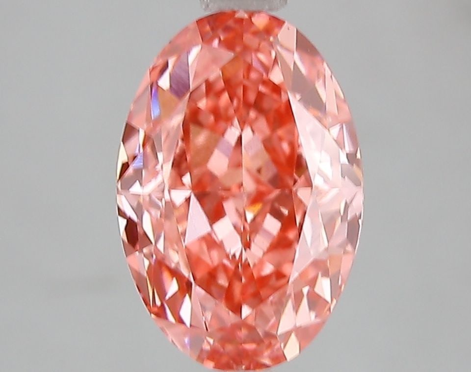 Loose Diamond - OVAL 3.02ct Fancy Vivid Pink VS2: Loose Diamond - OVAL 3.02ct Fancy Vivid Pink VS2 Source: This is a real non-mined Diamond that has been grown in a lab Shape: OVAL Carats: 3.02 Color: Fancy Vivid Pink Certification: IGI Video: