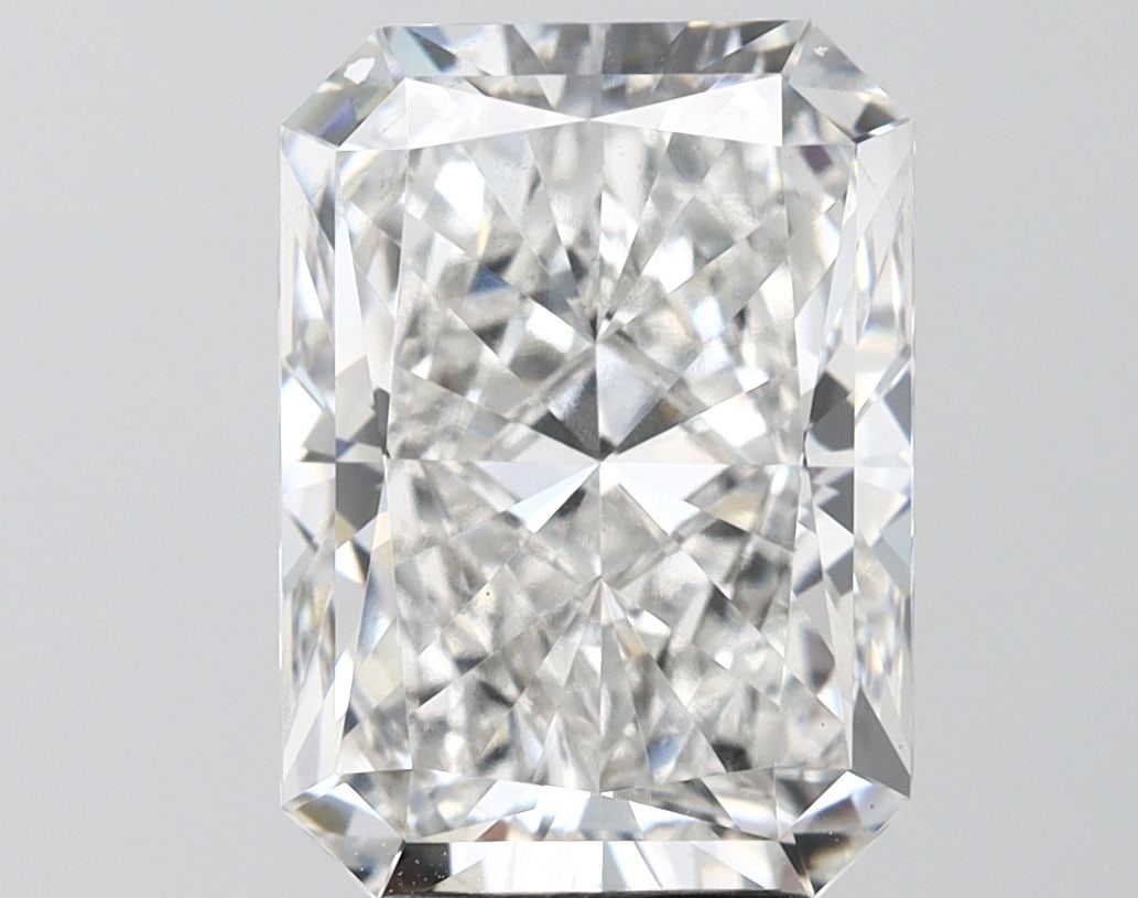 Loose Diamond - RADIANT 5.11ct E VS1: Loose Diamond - RADIANT 5.11ct E VS1 Source: This is a real non-mined Diamond that has been grown in a lab Shape: RADIANT Carats: 5.11 Color: E Clarity: VS1 Certification: IGI Video: