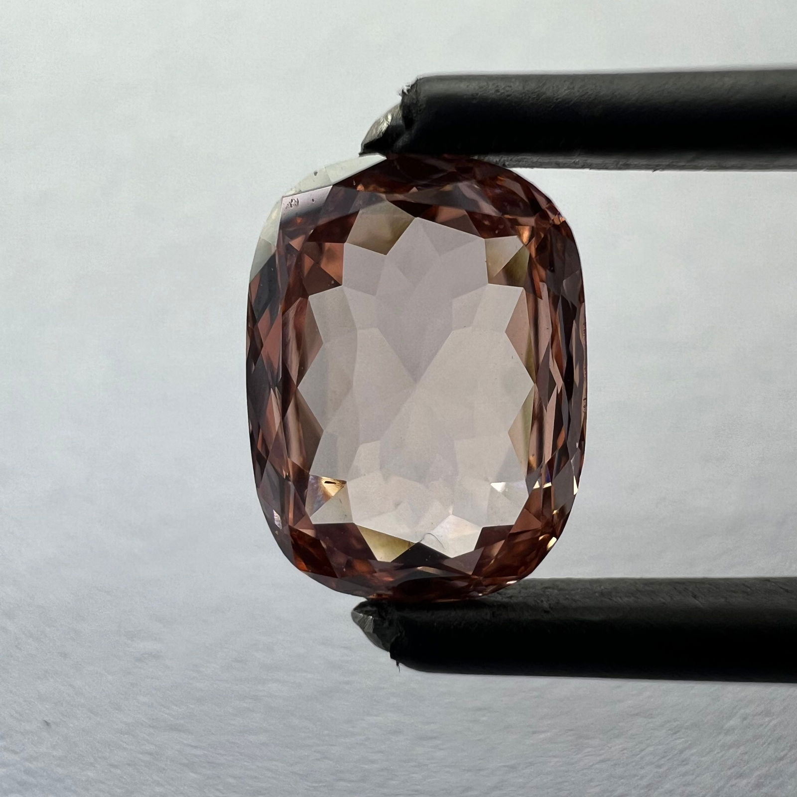 Loose Diamond - CUSHION BRILLIANT 1.3ct Pink VS1 (1 of 1)