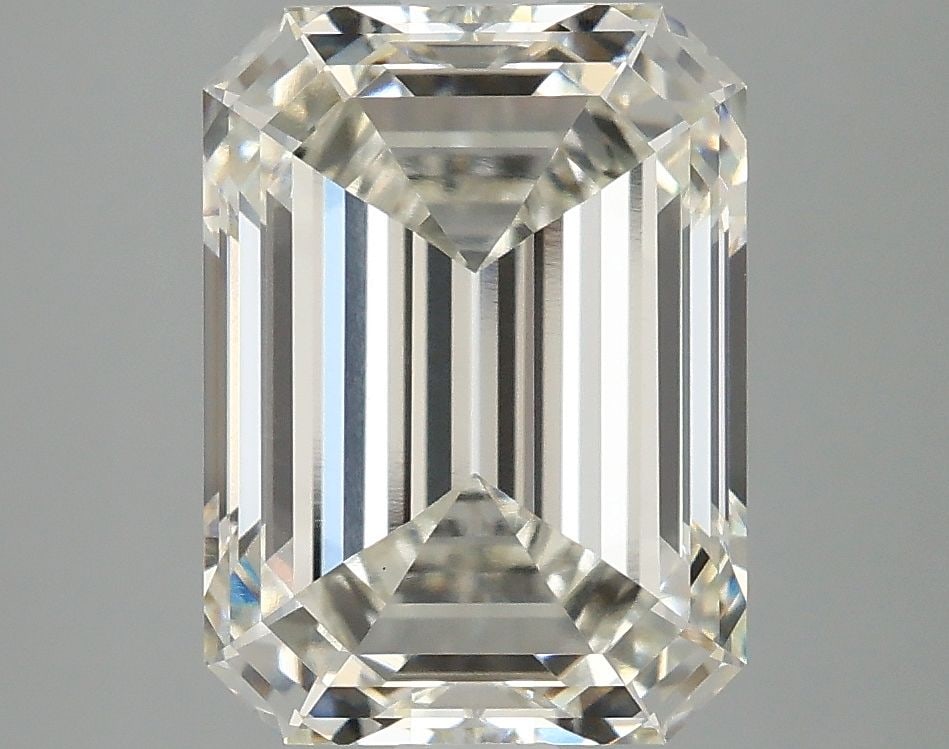 Loose Diamond - EMERALD 4.07ct H VS1: Loose Diamond - EMERALD 4.07ct H VS1 Source: This is a real non-mined Diamond that has been grown in a lab Shape: EMERALD Carats: 4.07 Color: H Clarity: VS1 Certification: IGI Video: Video Link 