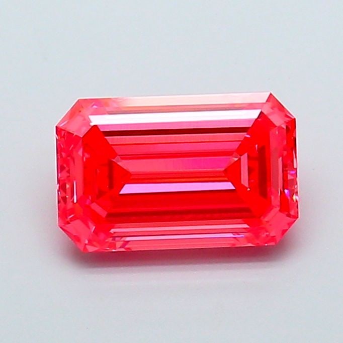 Loose Diamond - EMERALD 3.14ct Fancy Vivid Pink VS1: Loose Diamond - EMERALD 3.14ct Fancy Vivid Pink VS1 Source: This is a real non-mined Diamond that has been grown in a lab Shape: EMERALD Carats: 3.14 Color: Fancy Vivid Pink Certification: IGI Video:
