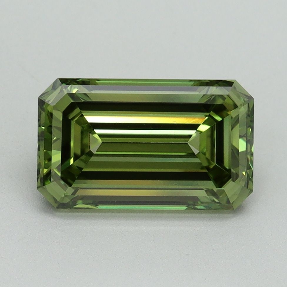 Loose Diamond - EMERALD 2.13ct Fancy Vivid Green VS1: Loose Diamond - EMERALD 2.13ct Fancy Vivid Green VS1 Source: This is a real non-mined Diamond that has been grown in a lab Shape: EMERALD Carats: 2.13 Color: Fancy Vivid Green Certification: IGI Video