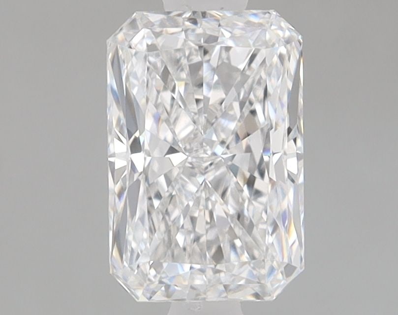 Loose Diamond - RADIANT 1.02ct D VS1: Loose Diamond - RADIANT 1.02ct D VS1 Source: This is a real non-mined Diamond that has been grown in a lab Shape: RADIANT Carats: 1.02 Color: D Clarity: VS1 Certification: IGI Video: