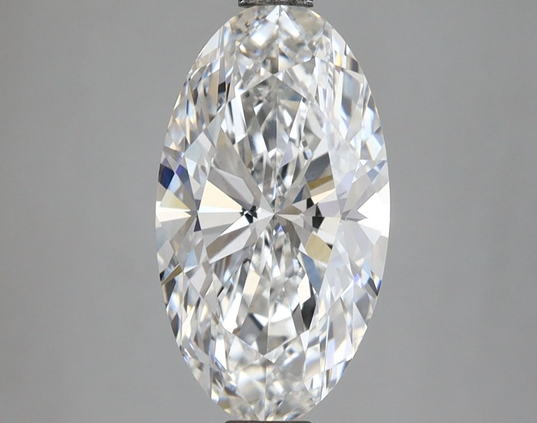 Loose Diamond - OVAL 2.29ct E VVS2: Loose Diamond - OVAL 2.29ct E VVS2 Source: This is a real non-mined Diamond that has been grown in a lab Shape: OVAL Carats: 2.29 Color: E Clarity: VVS2 Certification: IGI Video: