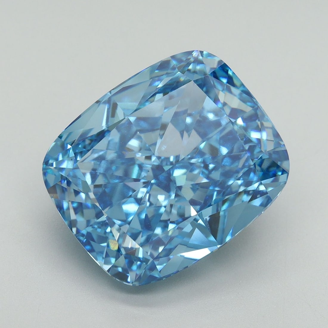 Loose Diamond - CUSHION MODIFIED 11.23ct Fancy Vivid Blue VS1: Loose Diamond - CUSHION MODIFIED 11.23ct Fancy Vivid Blue VS1 Source: This is a real non-mined Diamond that has been grown in a lab Shape: CUSHION MODIFIED Carats: 11.23 Color: Fancy Vivid Blue Certif