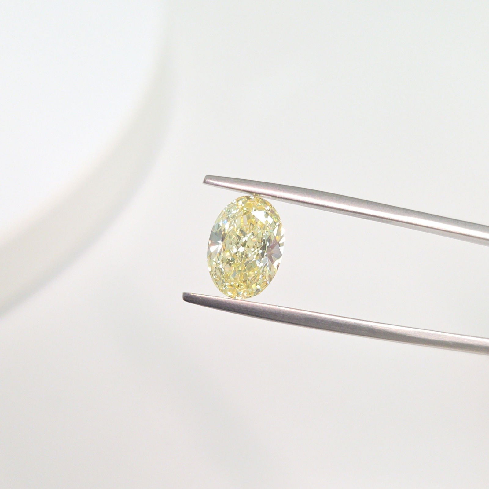 Loose Diamond - OVAL 2.26ct Fancy Intense Yellow VS1 (1 of 1)