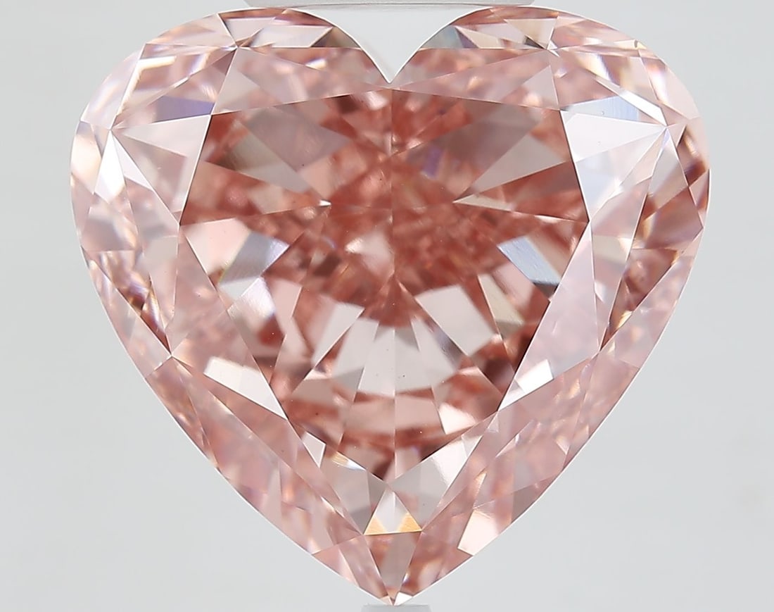 Loose Diamond - HEART 20.02ct Fancy Vivid Pink VS1: Loose Diamond - HEART 20.02ct Fancy Vivid Pink VS1 Source: This is a real non-mined Diamond that has been grown in a lab Shape: HEART Carats: 20.02 Color: Fancy Vivid Pink Certification: IGI Video: