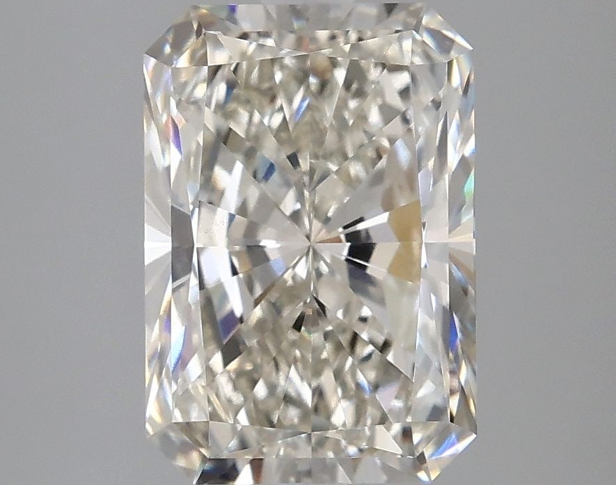 Loose Diamond - RADIANT 3.02ct H VVS2: Loose Diamond - RADIANT 3.02ct H VVS2 Source: This is a real non-mined Diamond that has been grown in a lab Shape: RADIANT Carats: 3.02 Color: H Clarity: VVS2 Certification: IGI Video: