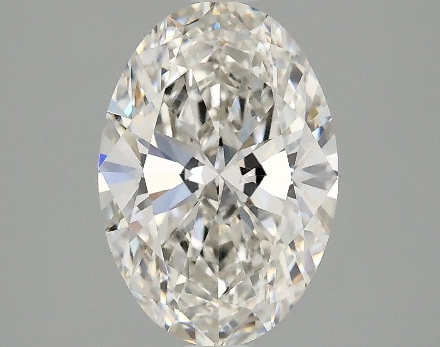 Loose Diamond - OVAL 2.01ct G VVS2: Loose Diamond - OVAL 2.01ct G VVS2 Source: This is a real non-mined Diamond that has been grown in a lab Shape: OVAL Carats: 2.01 Color: G Clarity: VVS2 Certification: IGI PLEASE NOTE: Framed, Large,