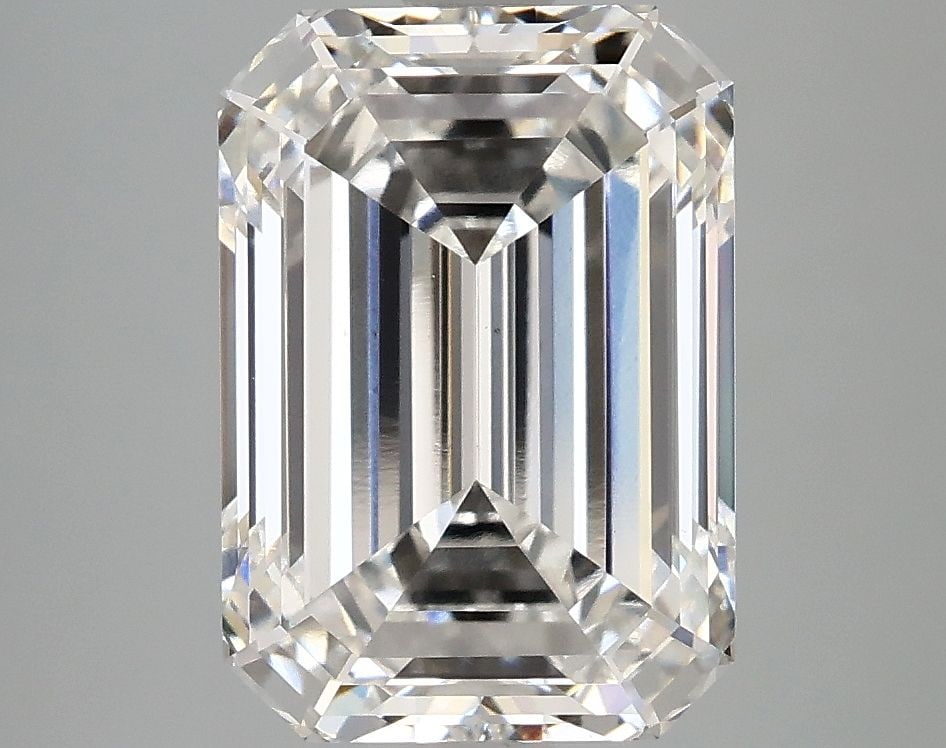 Loose Diamond - EMERALD 4.09ct F VS1: Loose Diamond - EMERALD 4.09ct F VS1 Source: This is a real non-mined Diamond that has been grown in a lab Shape: EMERALD Carats: 4.09 Color: F Clarity: VS1 Certification: IGI Video: