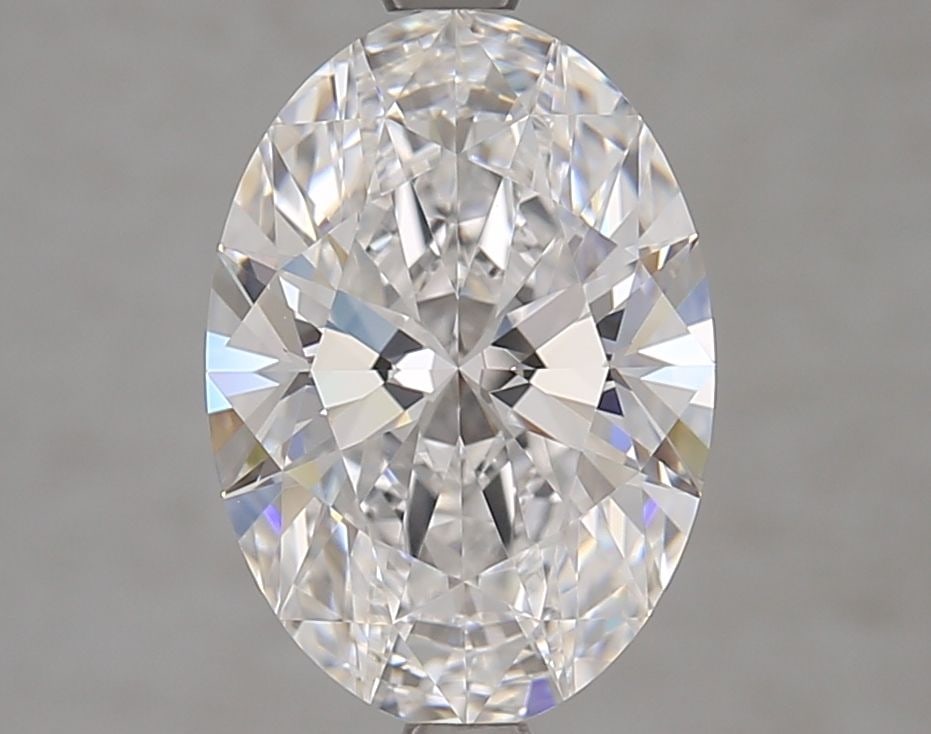 Loose Diamond - OVAL 3.14ct E VVS1: Loose Diamond - OVAL 3.14ct E VVS1 Source: This is a real non-mined Diamond that has been grown in a lab Shape: OVAL Carats: 3.14 Color: E Clarity: VVS1 Certification: GIA Video: