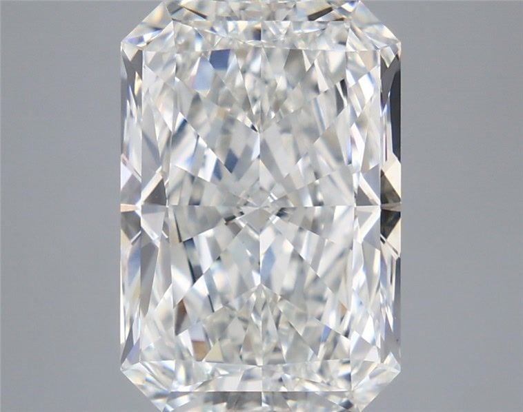 Loose Diamond - RADIANT 5.59ct F VVS2: Loose Diamond - RADIANT 5.59ct F VVS2 Source: This is a real non-mined Diamond that has been grown in a lab Shape: RADIANT Carats: 5.59 Color: F Clarity: VVS2 Certification: IGI Video: