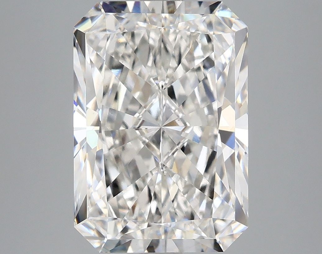 Loose Diamond - RADIANT 4.9ct F VS1: Loose Diamond - RADIANT 4.9ct F VS1 Source: This is a real non-mined Diamond that has been grown in a lab Shape: RADIANT Carats: 4.9 Color: F Clarity: VS1 Certification: IGI Video: