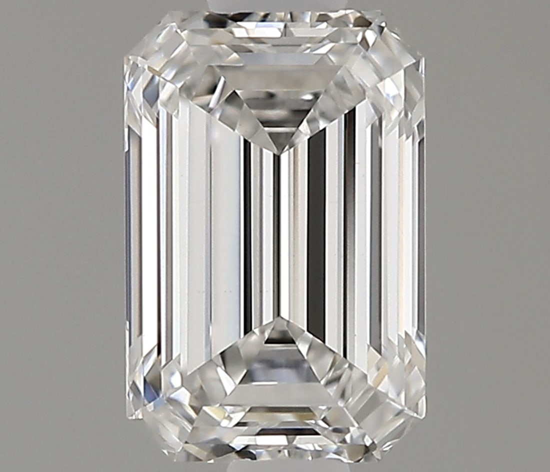 Loose Diamond - EMERALD 0.48ct E VVS2: Loose Diamond - EMERALD 0.48ct E VVS2 Source: This is a real non-mined Diamond that has been grown in a lab Shape: EMERALD Carats: 0.48 Color: E Clarity: VVS2 Certification: NONE Video: Video Link 