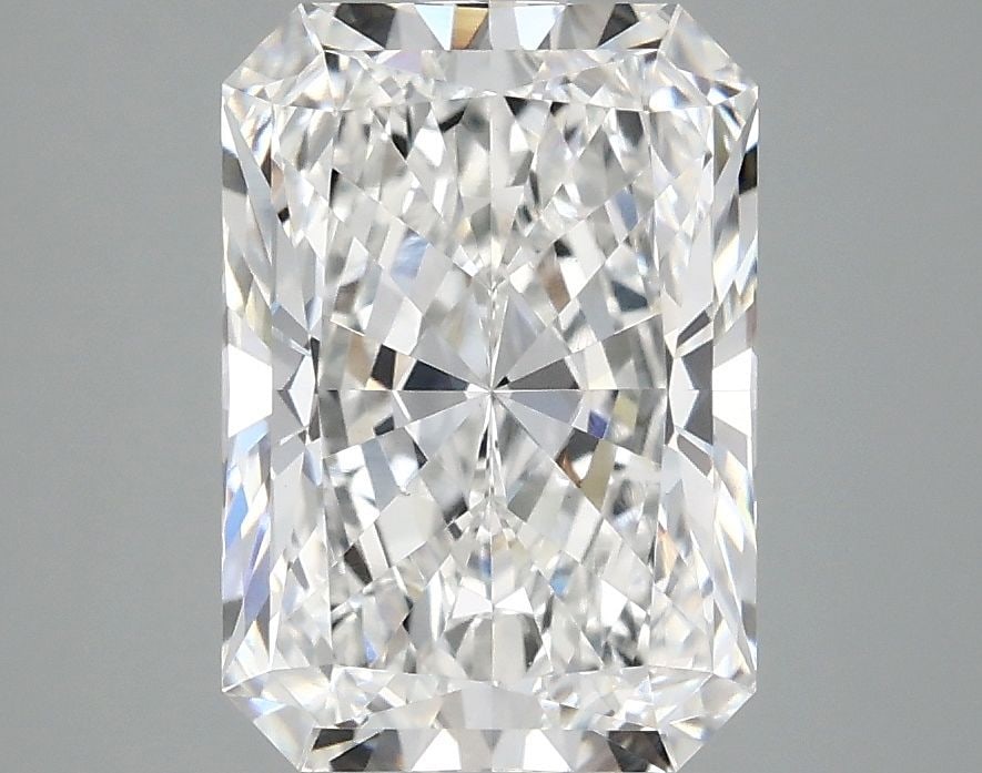 Loose Diamond - RADIANT 3.08ct E VVS2: Loose Diamond - RADIANT 3.08ct E VVS2 Source: This is a real non-mined Diamond that has been grown in a lab Shape: RADIANT Carats: 3.08 Color: E Clarity: VVS2 Certification: IGI Video: Video Link 