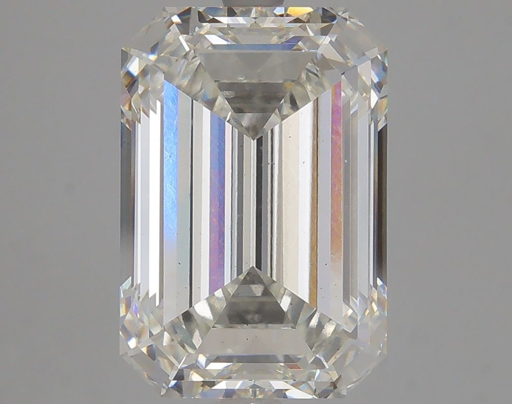 Loose Diamond - EMERALD 6.65ct H VS2: Loose Diamond - EMERALD 6.65ct H VS2 Source: This is a real non-mined Diamond that has been grown in a lab Shape: EMERALD Carats: 6.65 Color: H Clarity: VS2 Certification: IGI Video: