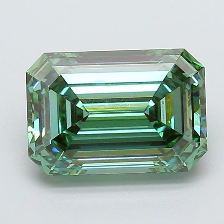 Loose Diamond - EMERALD 3.09ct Fancy Vivid Green VVS2: Loose Diamond - EMERALD 3.09ct Fancy Vivid Green VVS2 Source: This is a real non-mined Diamond that has been grown in a lab Shape: EMERALD Carats: 3.09 Color: Fancy Vivid Green Certification: IGI Vide