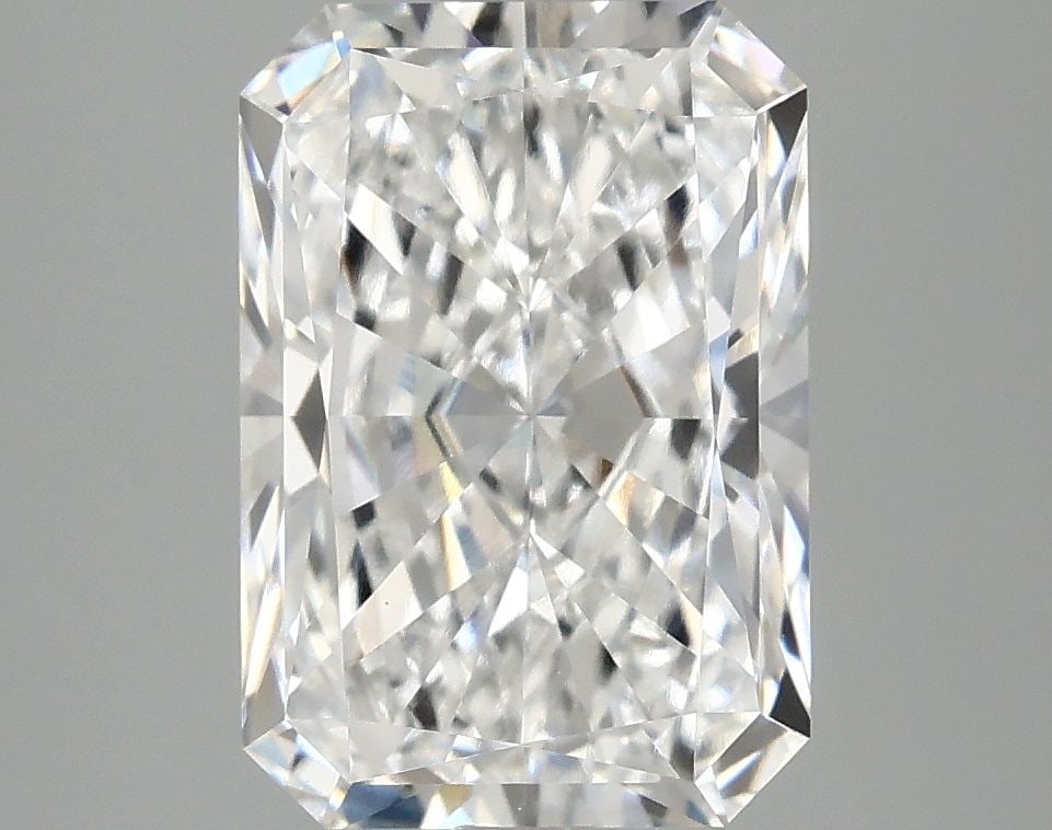 Loose Diamond - RADIANT 3.03ct E VS1: Loose Diamond - RADIANT 3.03ct E VS1 Source: This is a real non-mined Diamond that has been grown in a lab Shape: RADIANT Carats: 3.03 Color: E Clarity: VS1 Certification: IGI Video: