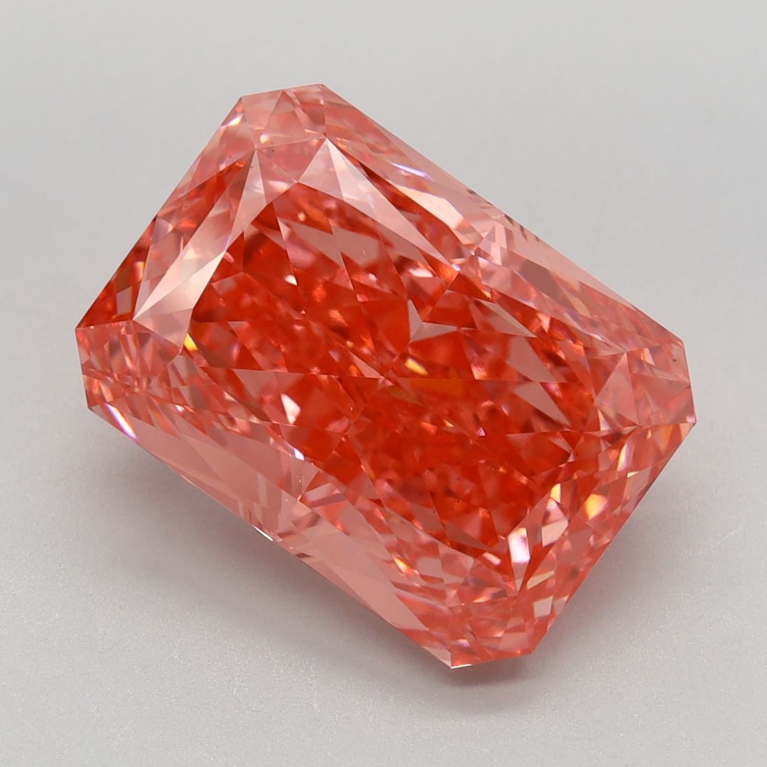 Loose Diamond - RADIANT 6.12ct Fancy Vivid Pink VS1: Loose Diamond - RADIANT 6.12ct Fancy Vivid Pink VS1 Source: This is a real non-mined Diamond that has been grown in a lab Shape: RADIANT Carats: 6.12 Color: Fancy Vivid Pink Certification: IGI Video: