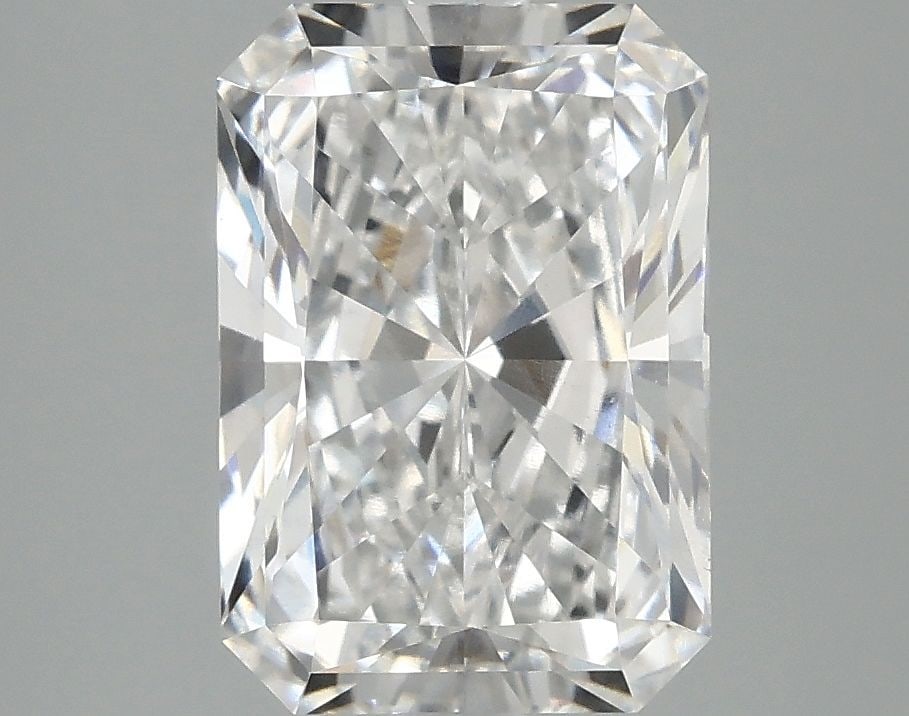 Loose Diamond - RADIANT 3.02ct E VS1: Loose Diamond - RADIANT 3.02ct E VS1 Source: This is a real non-mined Diamond that has been grown in a lab Shape: RADIANT Carats: 3.02 Color: E Clarity: VS1 Certification: IGI Video: