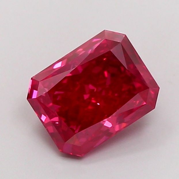 Loose Diamond - RADIANT 3.04ct Fancy Vivid Pink VS2: Loose Diamond - RADIANT 3.04ct Fancy Vivid Pink VS2 Source: This is a real non-mined Diamond that has been grown in a lab Shape: RADIANT Carats: 3.04 Color: Fancy Vivid Pink Certification: IGI Video: