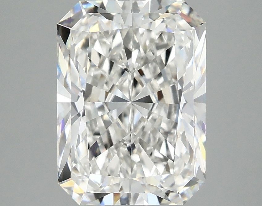 Loose Diamond - RADIANT 3.03ct F VVS2: Loose Diamond - RADIANT 3.03ct F VVS2 Source: This is a real non-mined Diamond that has been grown in a lab Shape: RADIANT Carats: 3.03 Color: F Clarity: VVS2 Certification: IGI Video:
