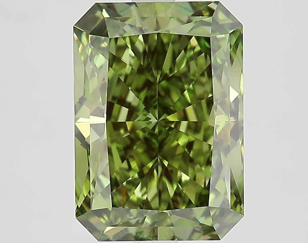 Loose Diamond - RADIANT 4.64ct Fancy Vivid Green VS1: Loose Diamond - RADIANT 4.64ct Fancy Vivid Green VS1 Source: This is a real non-mined Diamond that has been grown in a lab Shape: RADIANT Carats: 4.64 Color: Fancy Vivid Green Certification: IGI