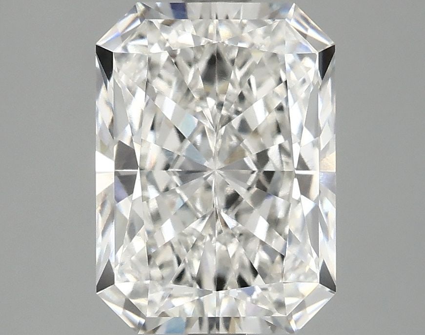 Loose Diamond - RADIANT 2.9ct F VVS2: Loose Diamond - RADIANT 2.9ct F VVS2 Source: This is a real non-mined Diamond that has been grown in a lab Shape: RADIANT Carats: 2.9 Color: F Clarity: VVS2 Certification: IGI Video:
