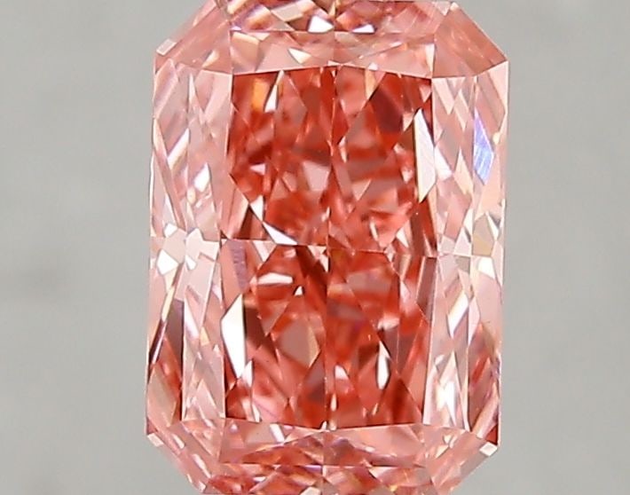 Loose Diamond - RADIANT 1.52ct Fancy Vivid Pink VS1: Loose Diamond - RADIANT 1.52ct Fancy Vivid Pink VS1 Source: This is a real non-mined Diamond that has been grown in a lab Shape: RADIANT Carats: 1.52 Color: Fancy Vivid Pink Certification: IGI Video: