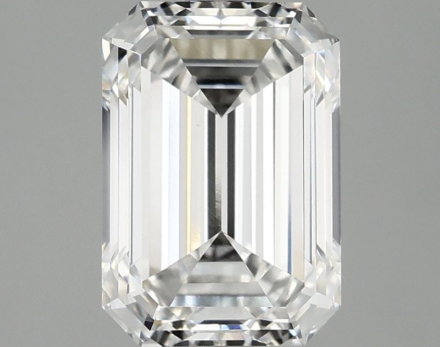 Loose Diamond - EMERALD 2.97ct E VS1: Loose Diamond - EMERALD 2.97ct E VS1 Source: This is a real non-mined Diamond that has been grown in a lab Shape: EMERALD Carats: 2.97 Color: E Clarity: VS1 Certification: IGI Video: