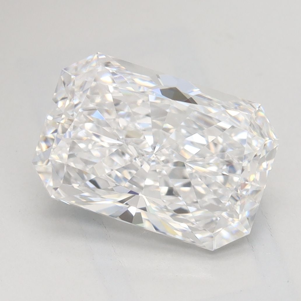 Loose Diamond - RADIANT 2.13ct D IF: Loose Diamond - RADIANT 2.13ct D IF Source: This is a real non-mined Diamond that has been grown in a lab Shape: RADIANT Carats: 2.13 Color: D Clarity: IF Certification: GCAL Video: Video Link 