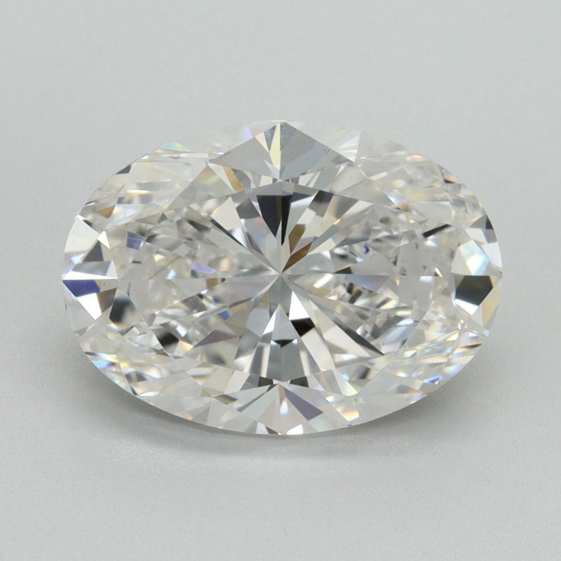 Loose Diamond - OVAL 4.26ct F VS1: Loose Diamond - OVAL 4.26ct F VS1 Source: This is a real non-mined Diamond that has been grown in a lab Shape: OVAL Carats: 4.26 Color: F Clarity: VS1 Certification: NONE Video: