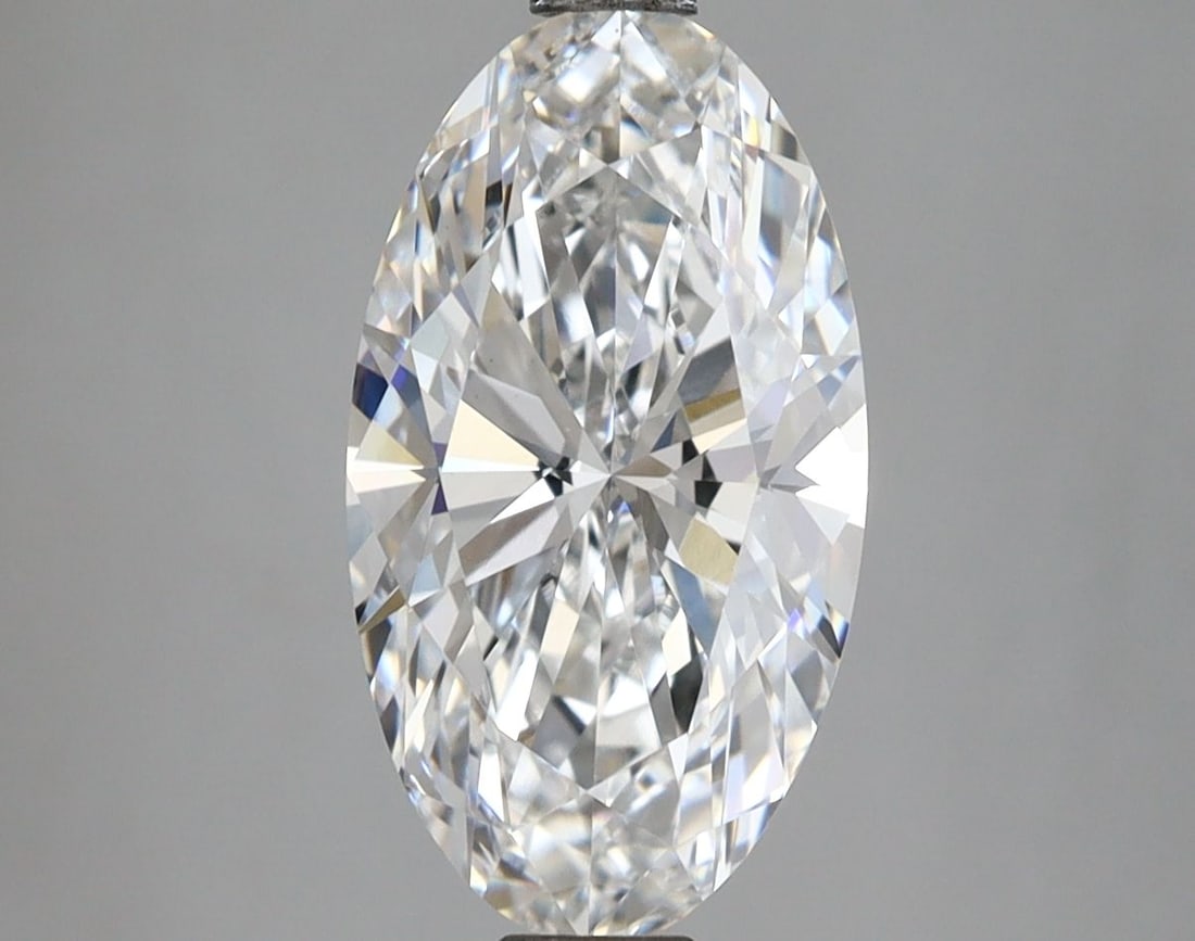 Loose Diamond - OVAL 2.35ct E VVS2: Loose Diamond - OVAL 2.35ct E VVS2 Source: This is a real non-mined Diamond that has been grown in a lab Shape: OVAL Carats: 2.35 Color: E Clarity: VVS2 Certification: IGI Video: