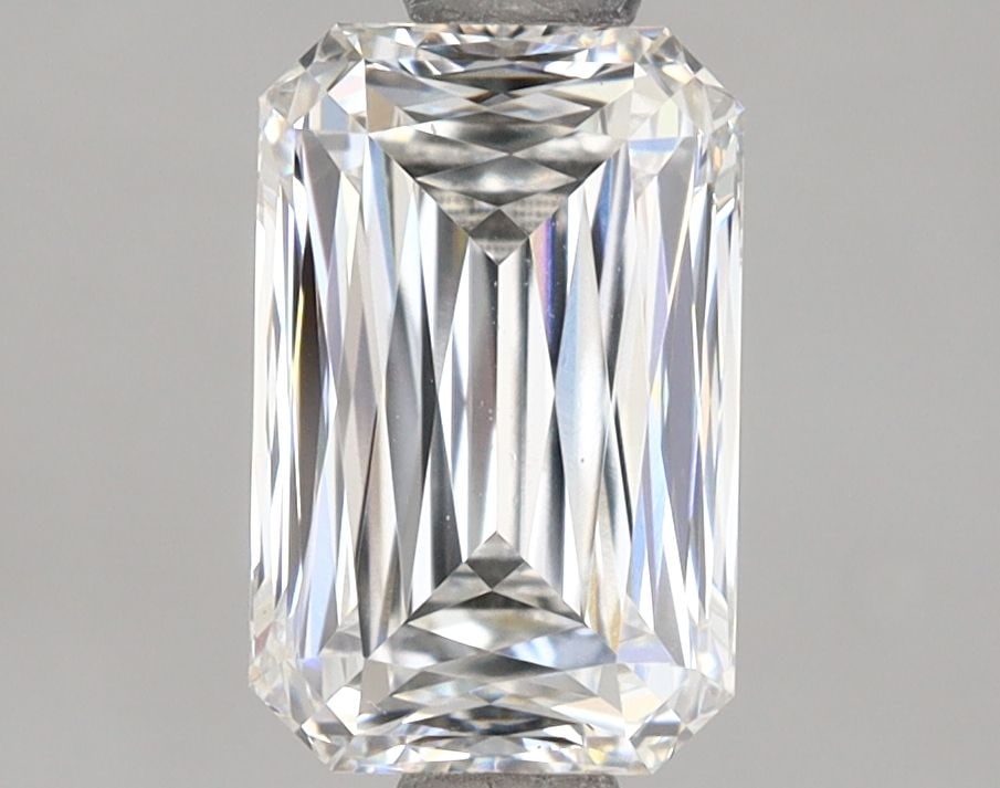 Loose Diamond - RADIANT 1.59ct F VVS2: Loose Diamond - RADIANT 1.59ct F VVS2 Source: This is a real non-mined Diamond that has been grown in a lab Shape: RADIANT Carats: 1.59 Color: F Clarity: VVS2 Certification: IGI Video: Video Link 