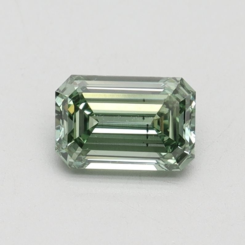 Loose Diamond - EMERALD 0.7ct Fancy Vivid Green VS2: Loose Diamond - EMERALD 0.7ct Fancy Vivid Green VS2 Source: This is a real non-mined Diamond that has been grown in a lab Shape: EMERALD Carats: 0.7 Color: Fancy Vivid Green Certification: IGI Video: