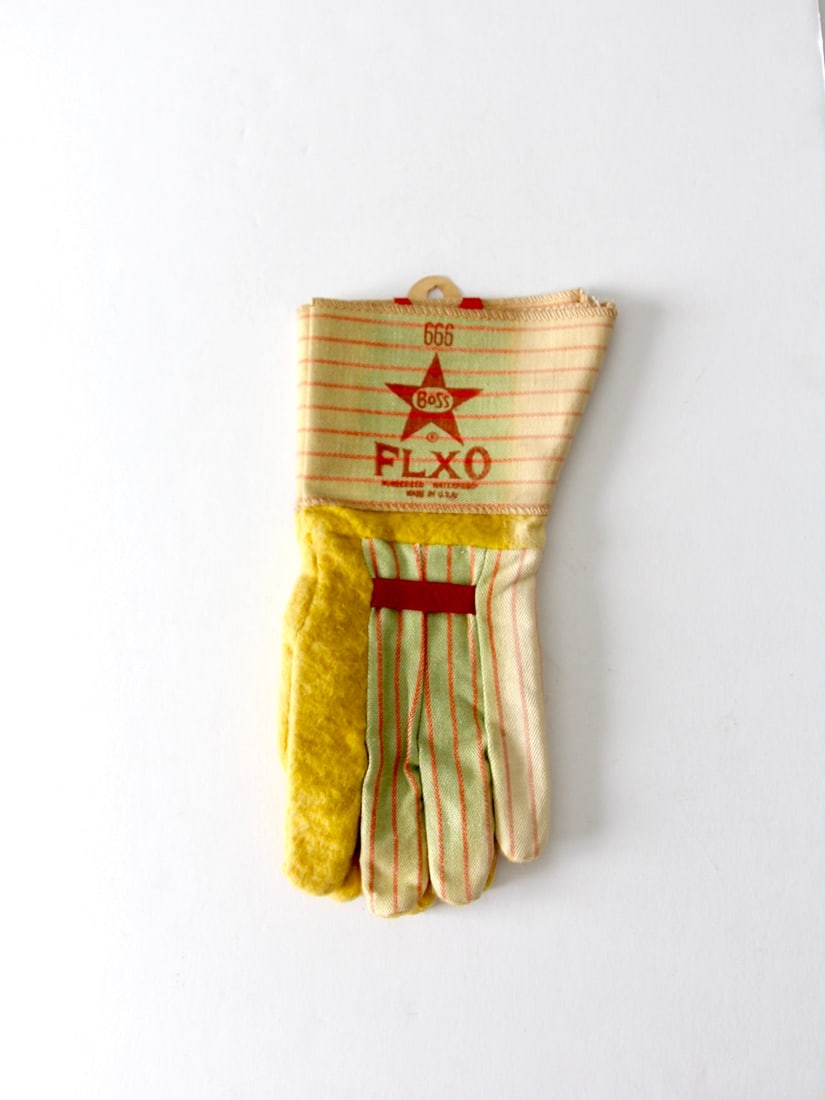 Vintage Boss FLXO No 666 Work Gloves New Old Stock: Vintage Boss FLXO No 666 Work Gloves New Old Stock Discover a pair of vintage Boss work gloves, model FLXO style No 666, showcasing authentic American workwear charm. These gloves are new old stock, c