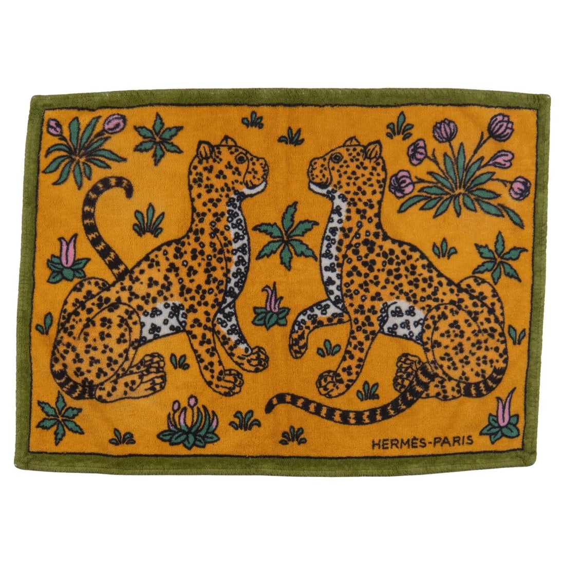Hermes Leopard Beach Towel 100 Cotton Luxury Design 25 x 34 in: Hermes Leopard Beach Towel 100 Cotton Luxury Design 25 x 34 in Elevate your beach style with this exquisite Hermes Leopard Beach Towel, crafted from 100% cotton for superior comfort. The towel showcas