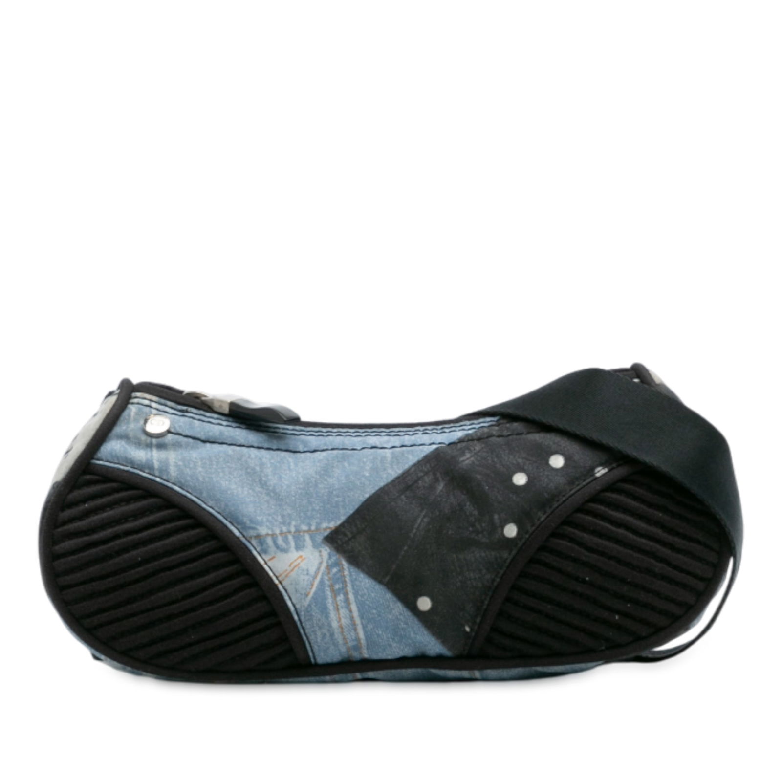 Dior Canvas Printed Denim Crossbody Bag Blue Italy: Dior Canvas Printed Denim Crossbody Bag Blue Italy This Dior Canvas Printed Denim Crossbody bag showcases a stylish printed canvas body in blue, complemented by an adjustable flat strap for versatile