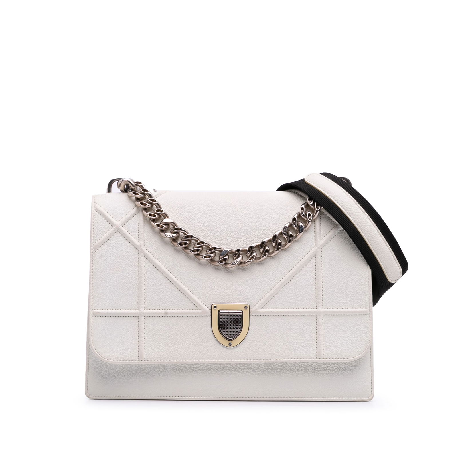 Dior White Grained Calfskin Diorama Satchel with Chain Handle: Dior White Grained Calfskin Diorama Satchel with Chain Handle This Large Grained Calfskin Diorama Satchel is a sophisticated accessory made from luxurious grained calf leather. It features a stylish c