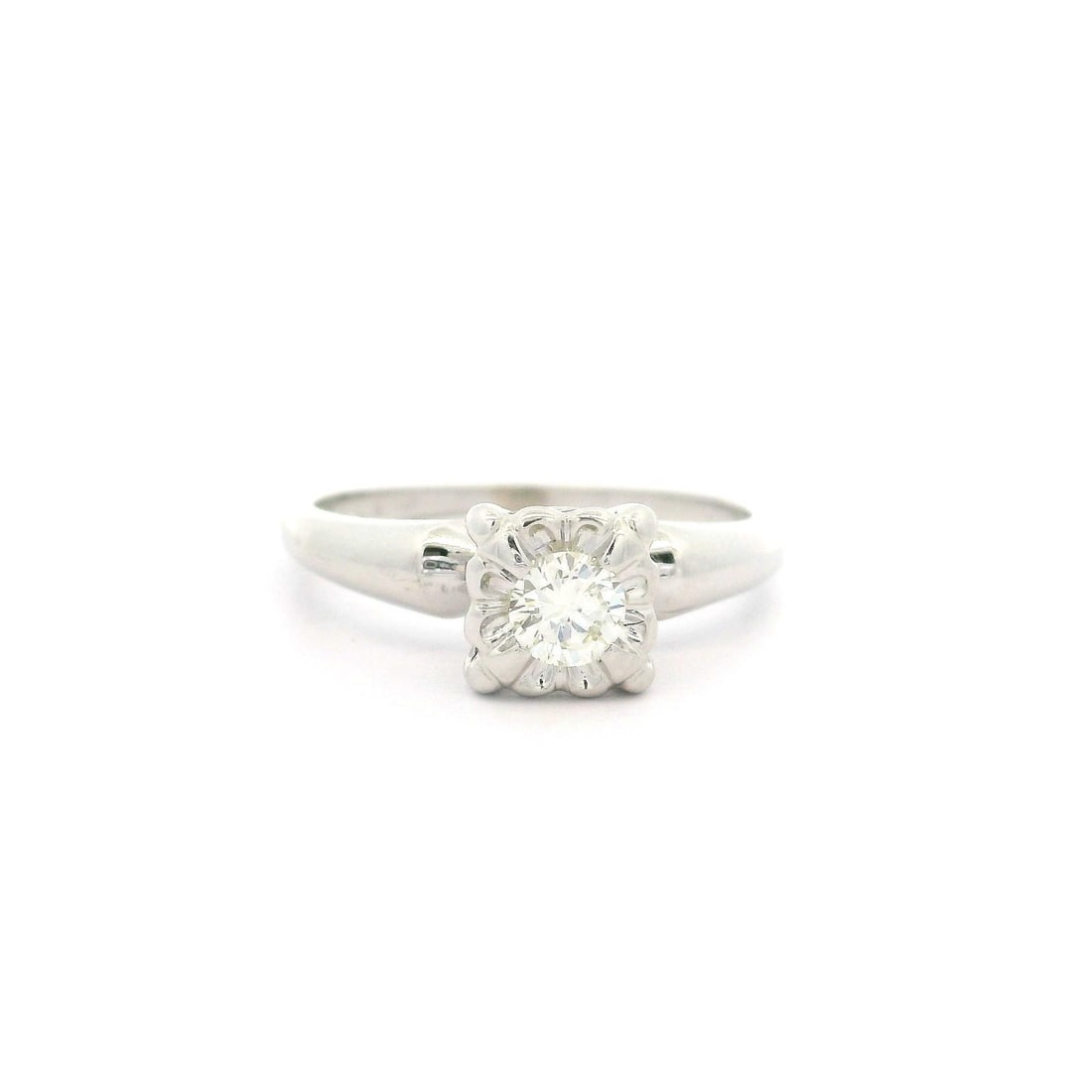 Vintage 14k White Gold Illusion Diamond 0.18ct Solitaire Engagement Ring: Vintage 14k White Gold Illusion Diamond 0.18ct Solitaire Engagement Ring This exquisite vintage engagement promise ring features a stunning 0.18ct illusion diamond, set in solid 14k white gold. The ro